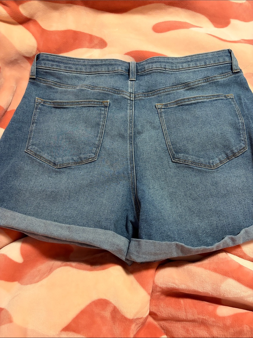 New SONOMA Medium Blue Denim Rolled Hem Mom Shorts 16 Stretchy - Picture 3 of 3